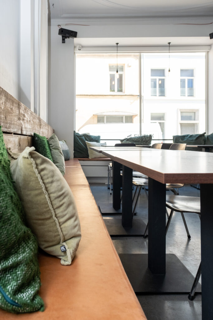 België, Gent, begijnenhof, Gravensteen, ruimte, events, vergadering, pop-up, televisie, frigo, evenementenlocatie, vergaderruimte, horeca, te huur, restaurant, kelder, toilet