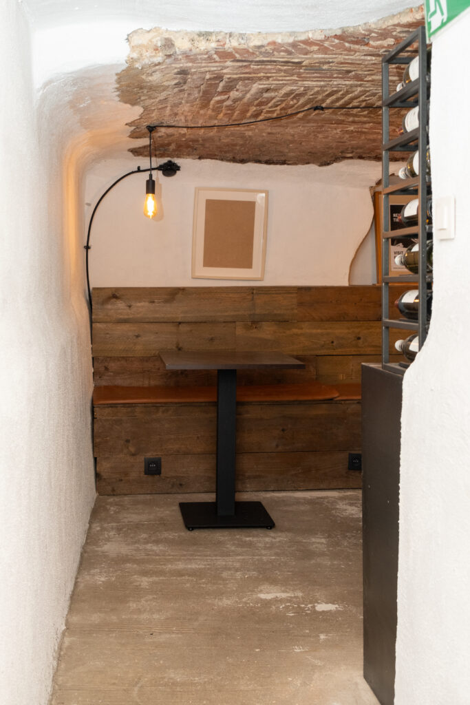 België, Gent, begijnenhof, Gravensteen, ruimte, events, vergadering, pop-up, televisie, frigo, evenementenlocatie, vergaderruimte, horeca, te huur, restaurant, kelder, toilet